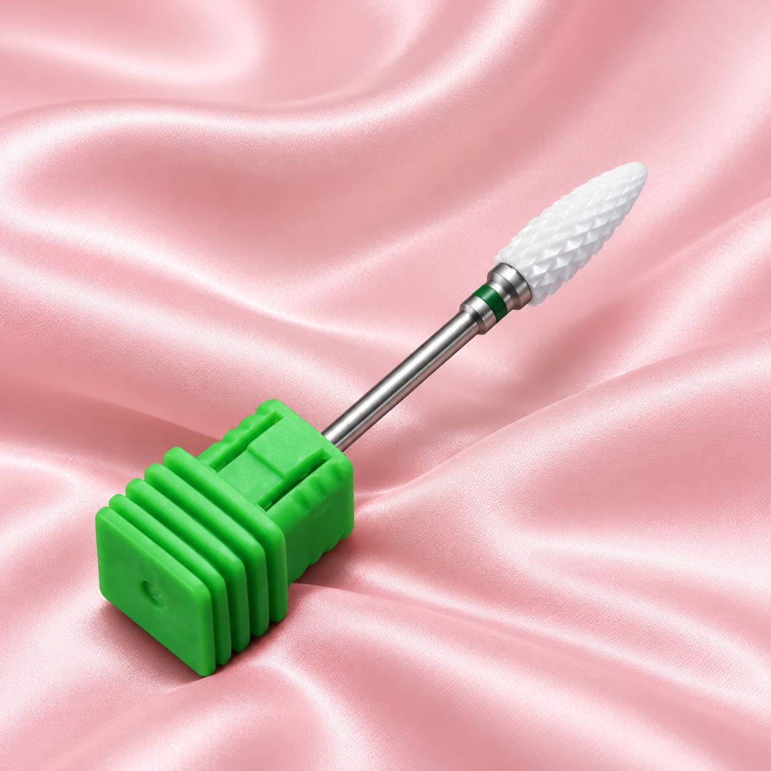Coarse tornado ceramic nail drill bit in green holder with tapered cutting head