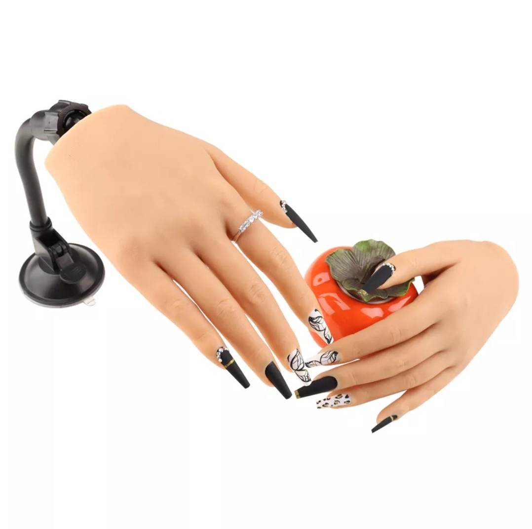 nail practice hand 